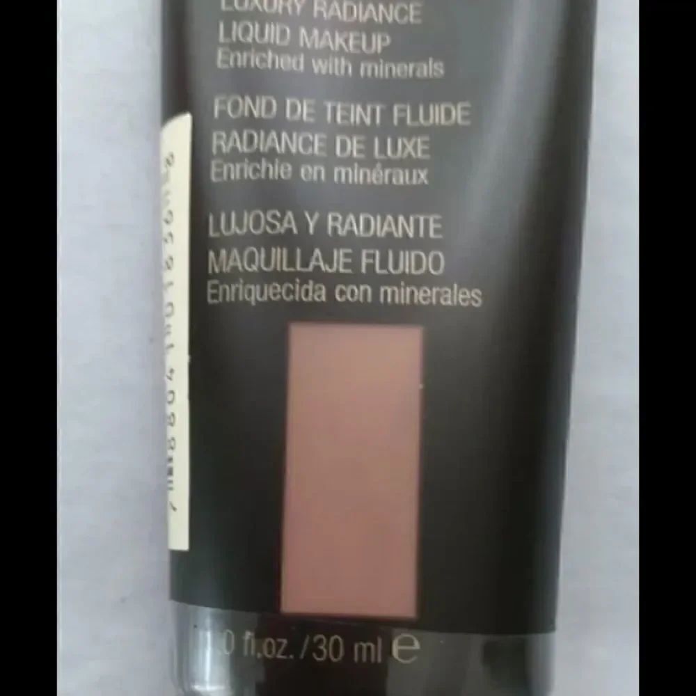 🛍 Lot of 2 Iman luxury Radiance liquid foundation makeup 1.0fl oz - Picture 9 of 10